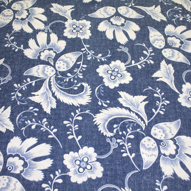 Polyester-Jersey mit samtigem Flockdruck – Eleganter Paisley-Blumen-Print in Jeans-Optik